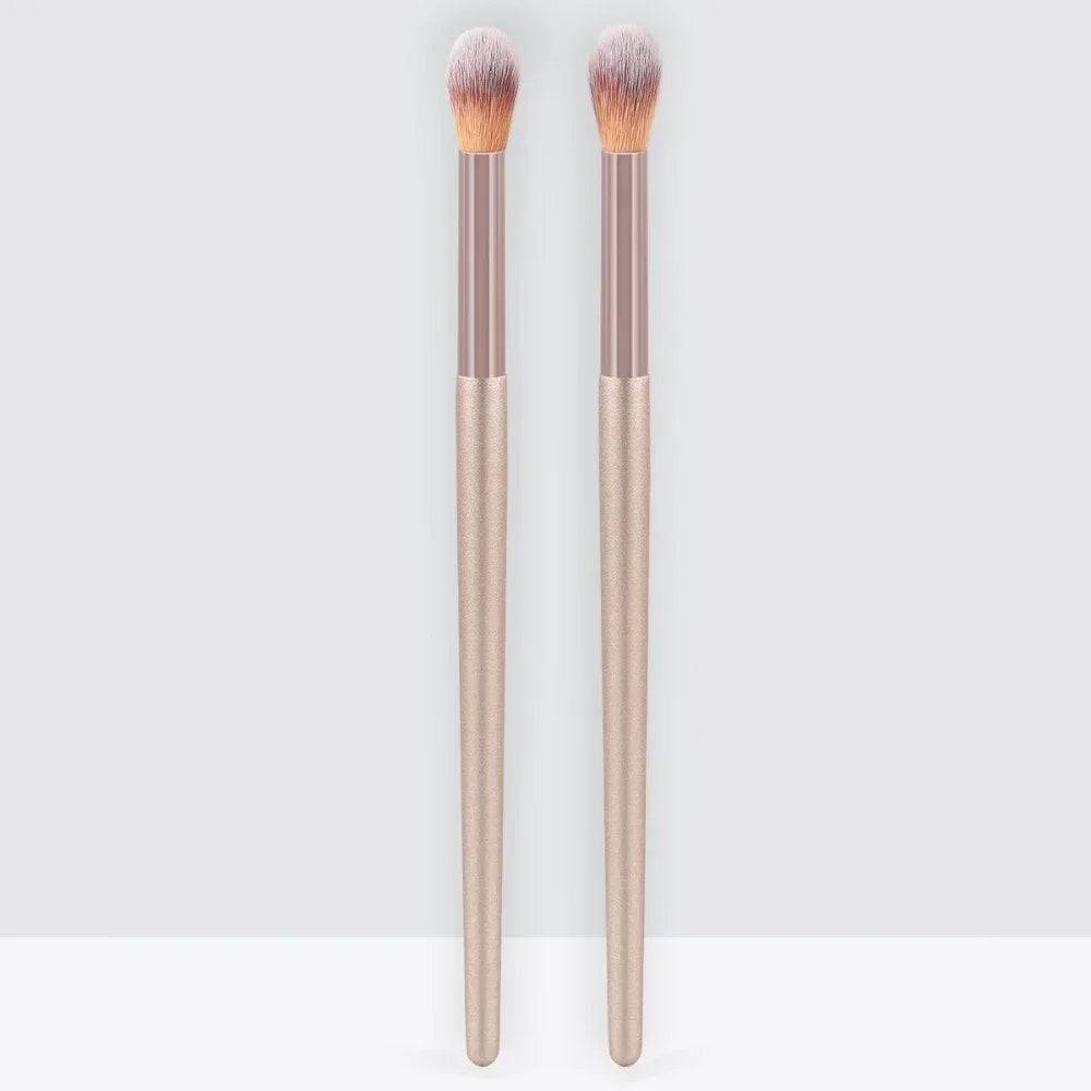 Kit professionnel de 2 pinceaux – Contour du nez et enlumineur